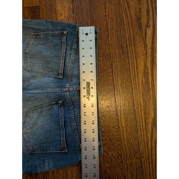 Madewell Womens 29" High Rise  Faded Stretch Denim Jean Shorts Cutoff Daisy Duke - Picture 3 of 8